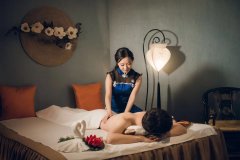 杭州男士会所：昨晚体验专业按摩助浴之旅