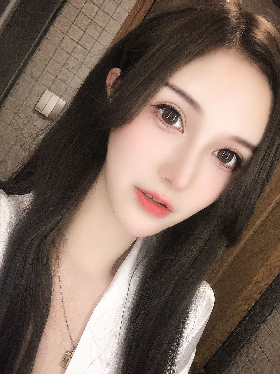 兄弟带我去体验了重庆高端商务会所(重庆水疗那家好)